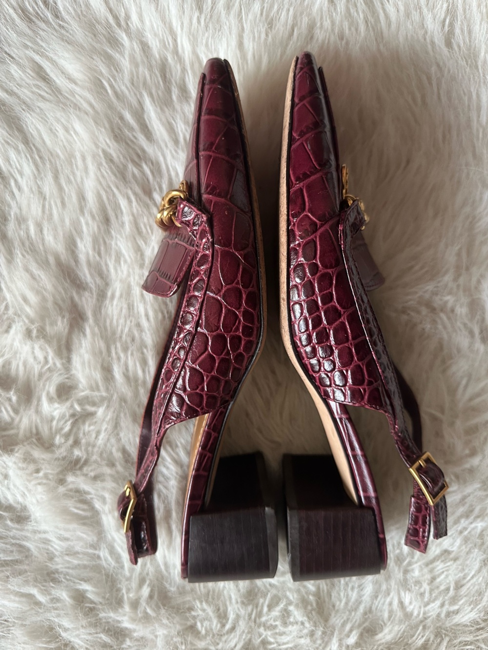 Tory Burch Benton charm Burgundy Croc-Embossed Slingback Loafers With Gold Chain - Picture 9 of 16